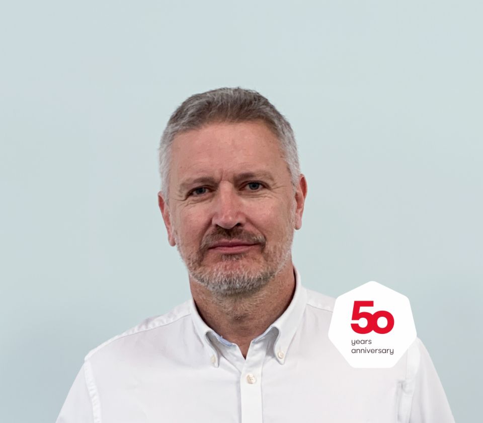 Portret Entonija Dženksa, generalnog direktora kompanije EOS Solutions u Ujedinjenom Kraljevstvu