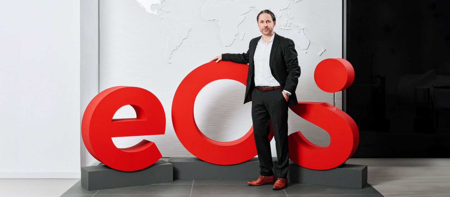To je novi brend kompanije EOS: Marwin Ramcke predstavlja sebe i novi logo kompanije EOS.