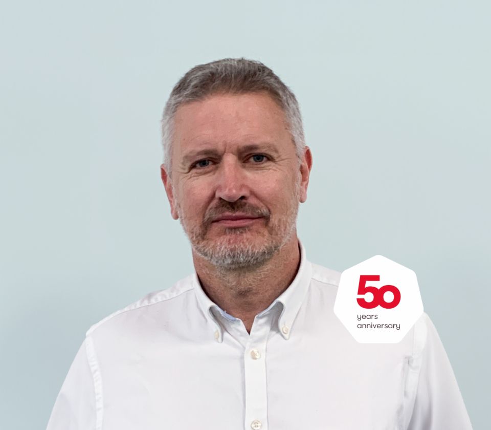 Portret Entonija Dženksa, generalnog direktora kompanije EOS Solutions u Ujedinjenom Kraljevstvu